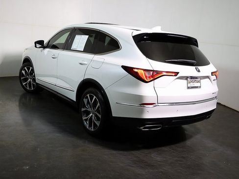 Certified 2023 Acura MDX SH-AWD w/ Technology Package image 2