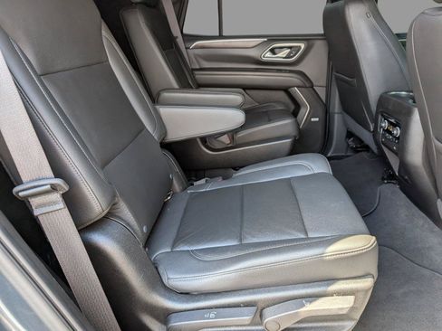 Used 2021 Chevrolet Tahoe Z71 w/ Z71 Signature Package AWD/4WD image 39