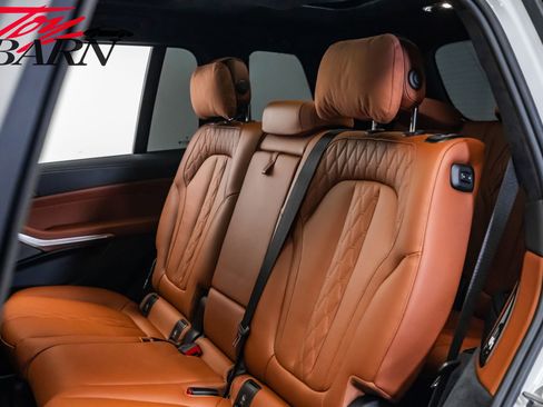 Used 2024 BMW X7 M60i w/ Executive Package image 46