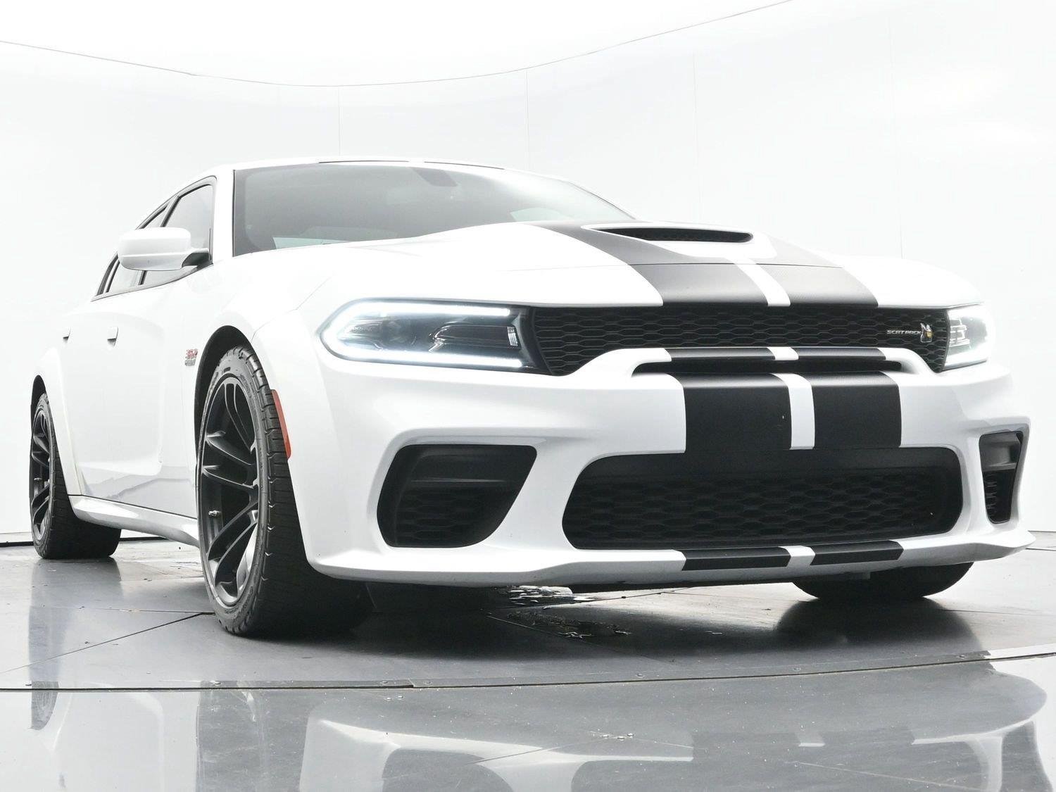 Used 2022 Dodge Charger Scat Pack RWD image 38