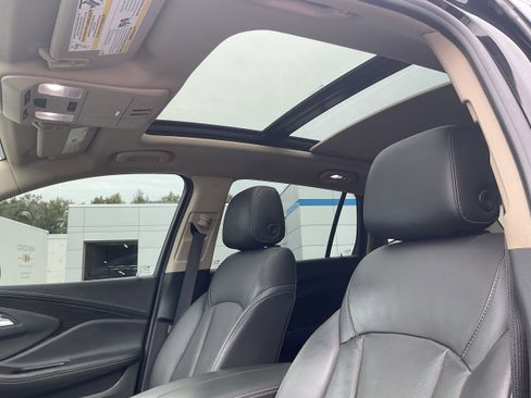 Used 2018 Buick Envision Premium image 6