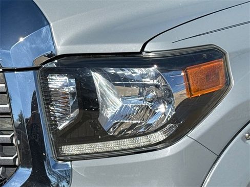 Used 2019 Toyota Tundra SR5 w/ SR5 Upgrade Package image 4