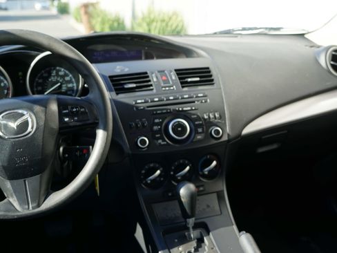 Used 2012 MAZDA MAZDA3 i Touring FWD image 35