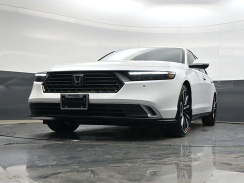 Used 2024 Honda Accord Touring image 29