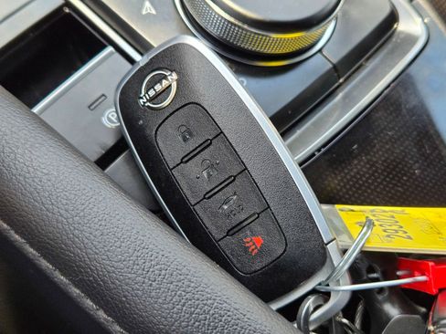 Used 2025 Nissan Sentra S FWD image 34