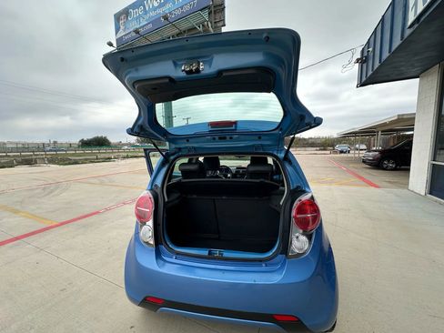 Used 2014 Chevrolet Spark LT image 9