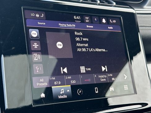 Used 2022 Jeep Grand Cherokee Altitude AWD/4WD image 19