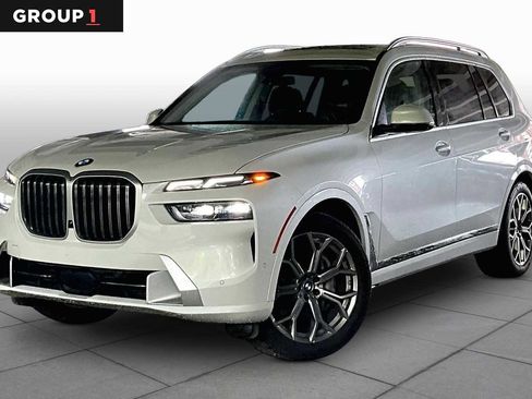 Certified 2026 BMW X7 xDrive40i AWD/4WD image 1