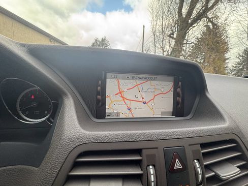 Used 2013 Mercedes-Benz E 350 4MATIC Coupe image 31