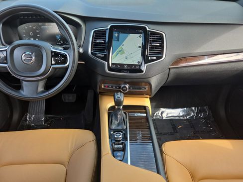 Used 2017 Volvo XC90 T6 Momentum w/ Vision Package AWD/4WD image 13