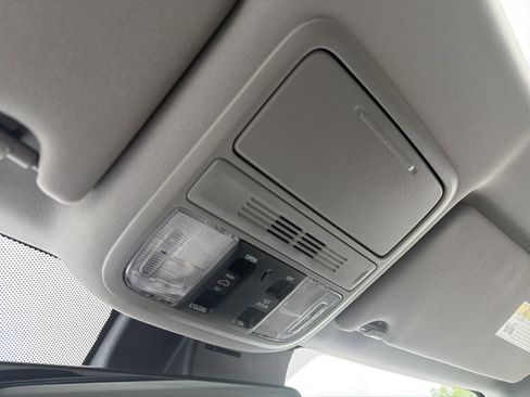 Used 2020 Honda Pilot EX-L image 9