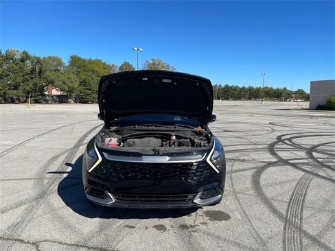 Used 2023 Kia Sportage EX image 16