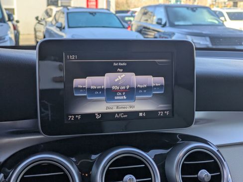 Used 2018 Mercedes-Benz GLC 300 4MATIC image 19