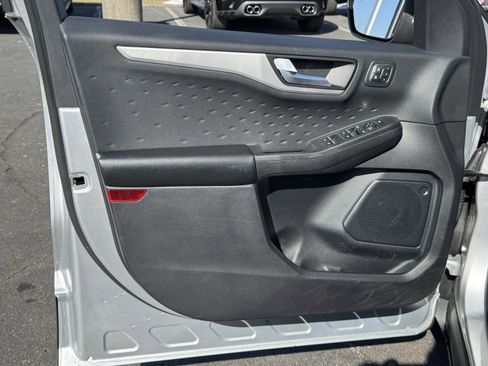 Used 2020 Ford Escape SEL image 22