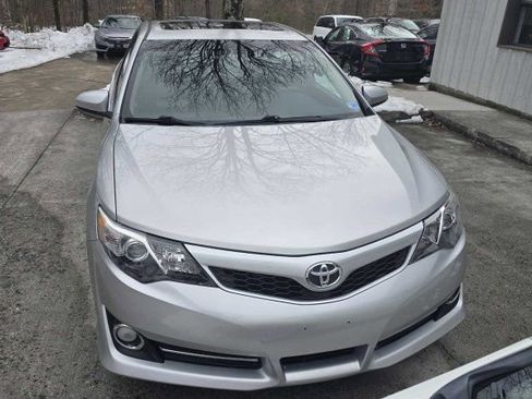 Used 2013 Toyota Camry SE FWD image 8