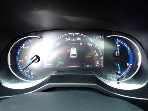 Certified 2023 Toyota RAV4 XLE w/ Convenience Package image 29