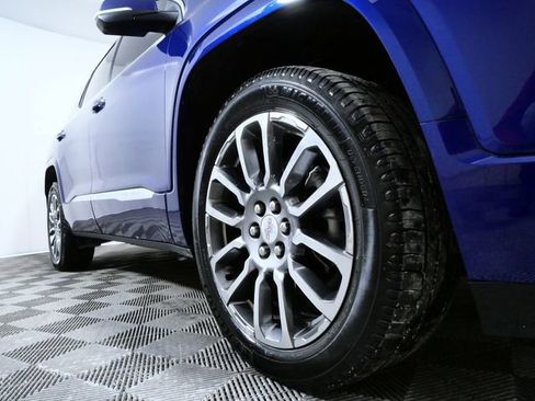 Used 2023 GMC Acadia Denali w/ Denali Ultimate Package image 2