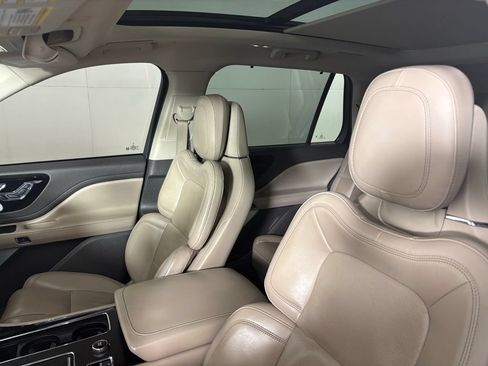 Used 2020 Lincoln Aviator Reserve w/ Equipment Group 201A AWD/4WD image 21