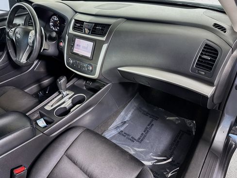Used 2017 Nissan Altima 2.5 SR image 30