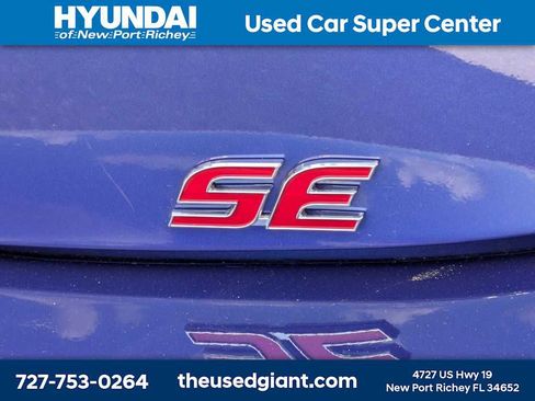 Used 2026 Toyota Corolla SE FWD image 13