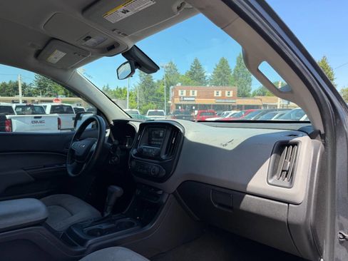 Used 2016 Chevrolet Colorado W/T w/ WT Convenience Package RWD image 12