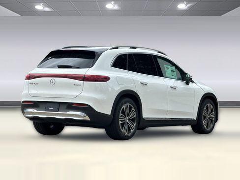 New 2026 Mercedes-Benz EQS 400 4MATIC SUV image 9