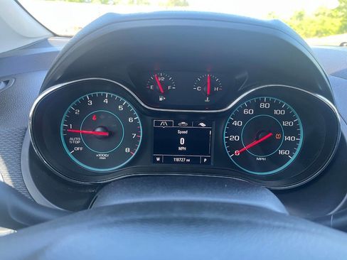 Used 2018 Chevrolet Cruze LT w/ Convenience Package FWD image 19