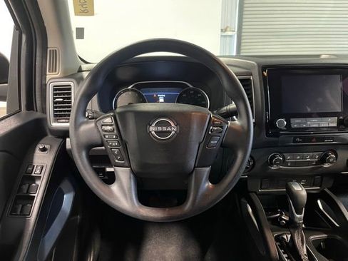 Used 2024 Nissan Frontier SV AWD/4WD image 21