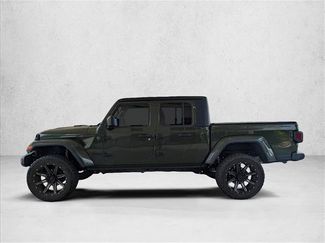Used 2022 Jeep Gladiator Sport AWD/4WD video 2