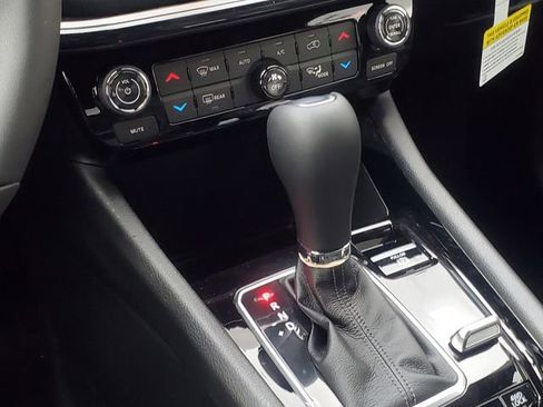 New 2026 Jeep Compass Limited image 13