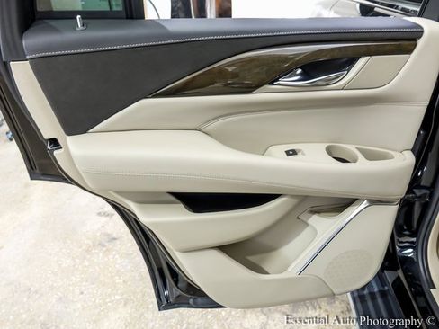 Used 2018 Cadillac Escalade Premium Luxury image 23
