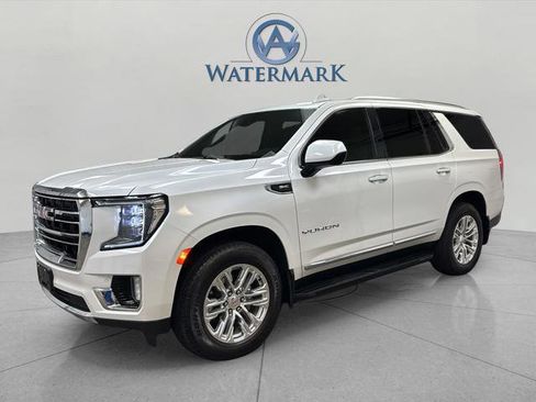 Used 2024 GMC Yukon SLT AWD/4WD image 1