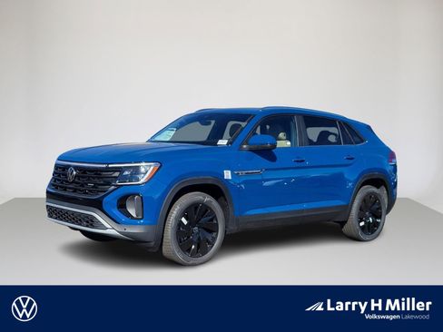 New 2025 Volkswagen Atlas Cross Sport SE image 1