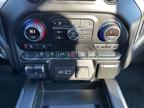 Used 2021 Chevrolet Silverado 1500 LT Trail Boss w/ Convenience Package II image 18