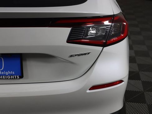 Used 2023 Honda Civic Sport image 13