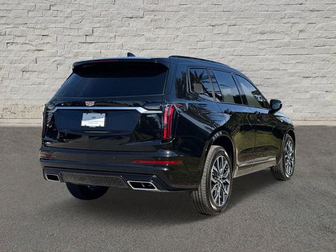 Used 2025 Cadillac XT6 Sport image 5