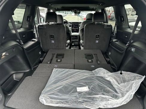 New 2025 Jeep Grand Cherokee L Altitude image 32