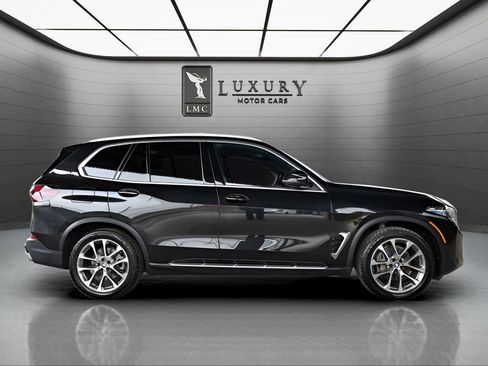 Used 2024 BMW X5 xDrive40i image 9