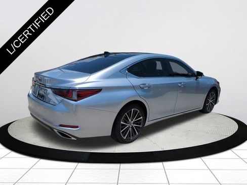 Certified 2025 Lexus ES 350 w/ Premium Package FWD image 3