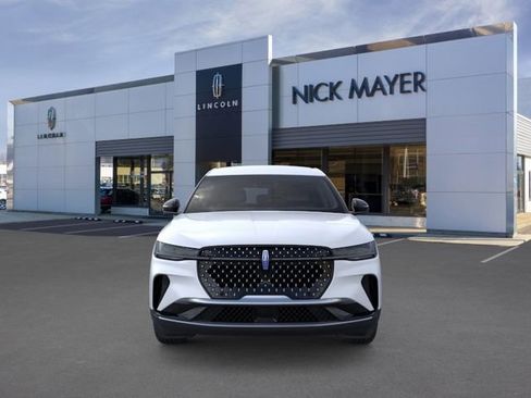 New 2026 Lincoln Nautilus Premier image 6