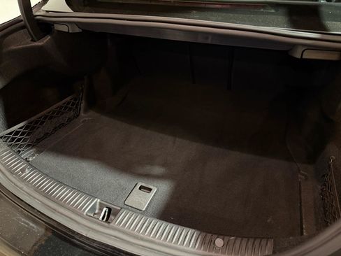 Used 2019 Mercedes-Benz C 300 4MATIC Sedan image 6
