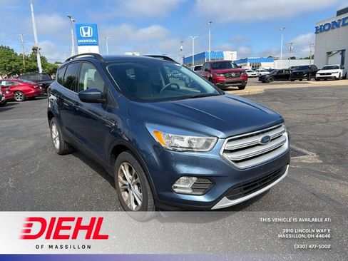 Used 2018 Ford Escape SE AWD/4WD image 1