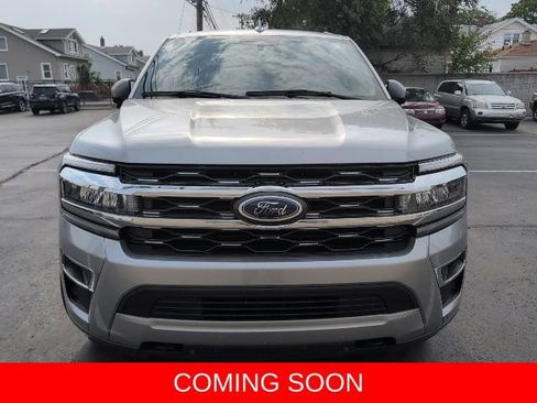 Used 2023 Ford Expedition Max Limited AWD/4WD image 2