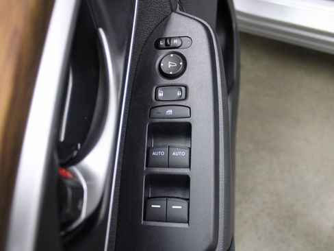 Used 2020 Honda CR-V EX image 14