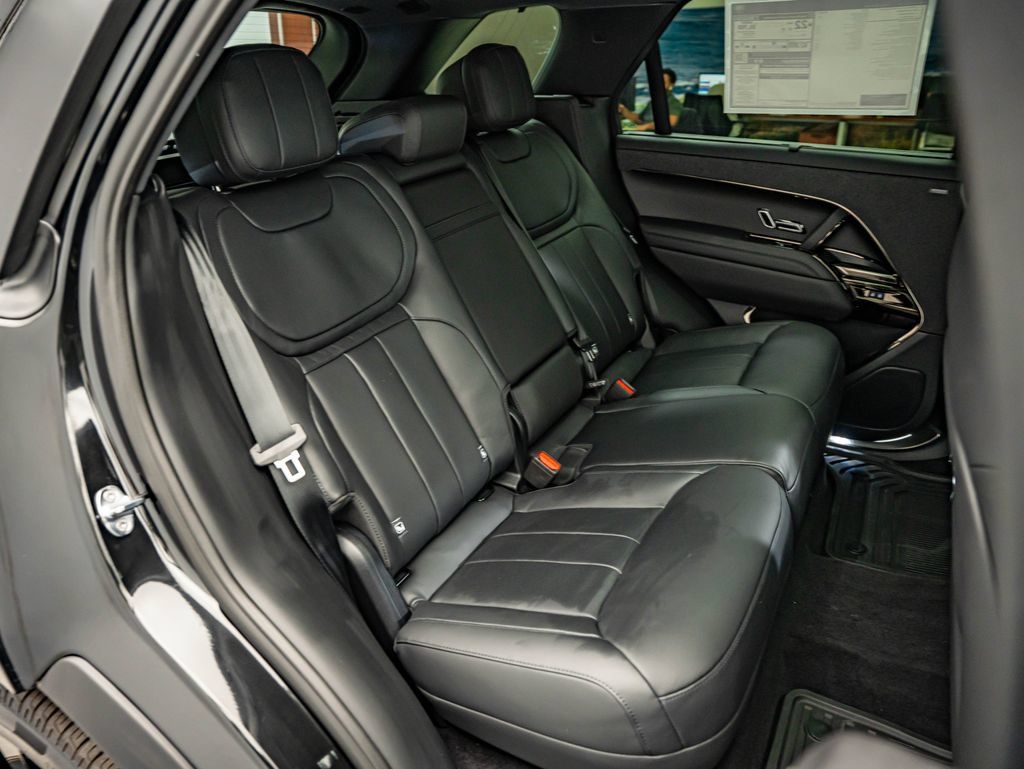 New 2026 Land Rover Range Rover Sport Dynamic SE AWD/4WD image 44