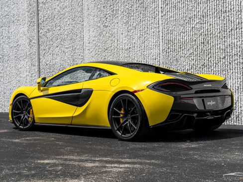 Used 2018 McLaren 570S Coupe image 7