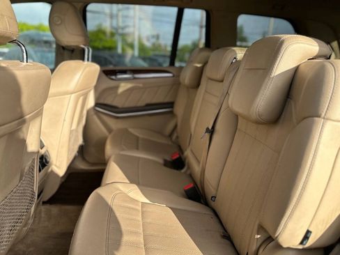 Used 2013 Mercedes-Benz GL 450 4MATIC image 19