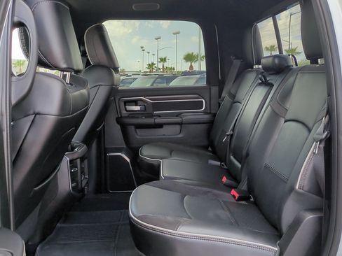 Used 2025 RAM 2500 Laramie AWD/4WD image 27