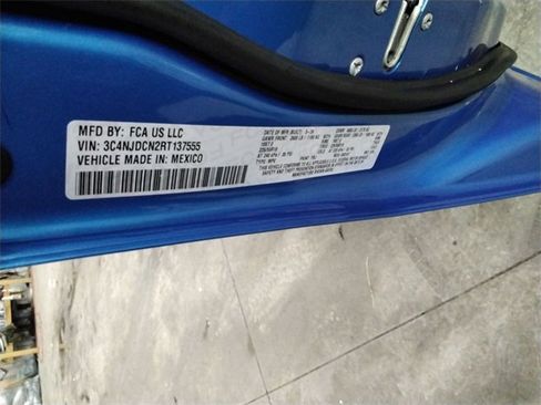 Used 2024 Jeep Compass Limited image 13