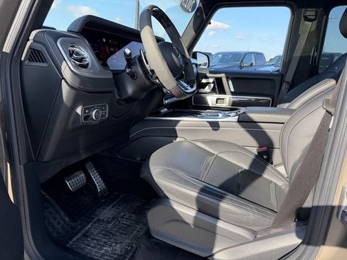 Used 2025 Mercedes-Benz G 63 AMG 4MATIC image 12